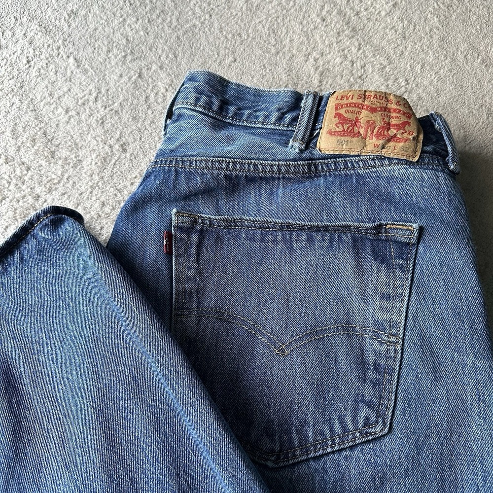 Levi's 501 Original Fit Men's Jeans 40x32 Blue Stone Wash Denim Button Fly